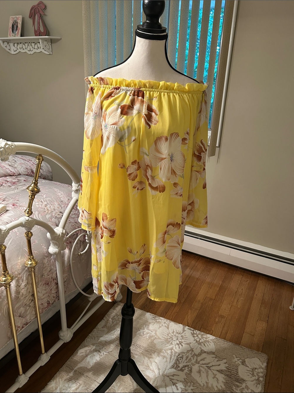White Mark Yellow Floral Off-Shoulder Top